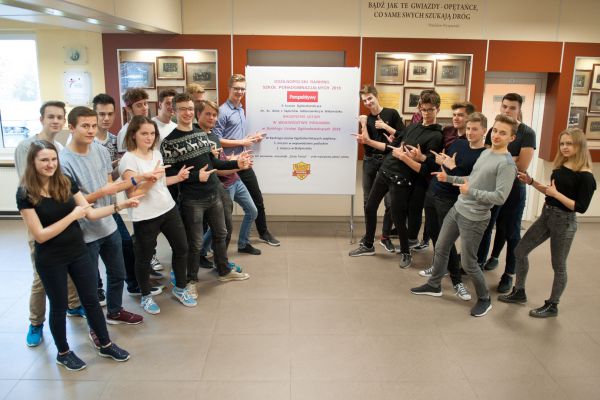 Wspólne zdjęcie, baner Rankingu Perspektywy